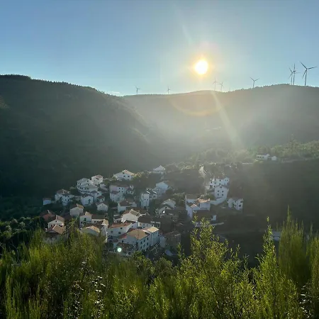 Cozy Peaceful Retreat In Mountains Casa vacanze Pampilhosa da Serra